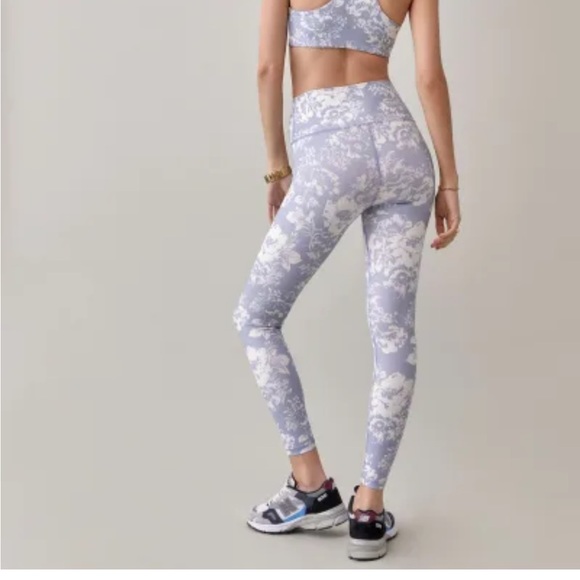 Reformation ecomove high rise leggings - Picture 4 of 6